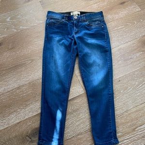 Womens slightly distressed ankle skinny size 8